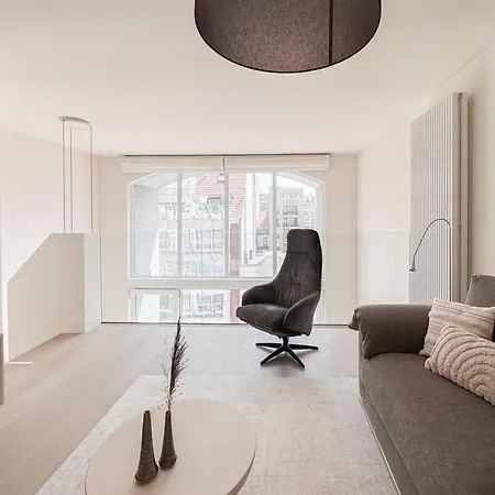 Spacious Duplex In Centre * Knokke-Heist
